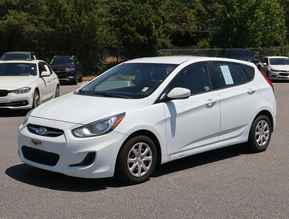 2014 Hyundai Accent GS thumbnail 4