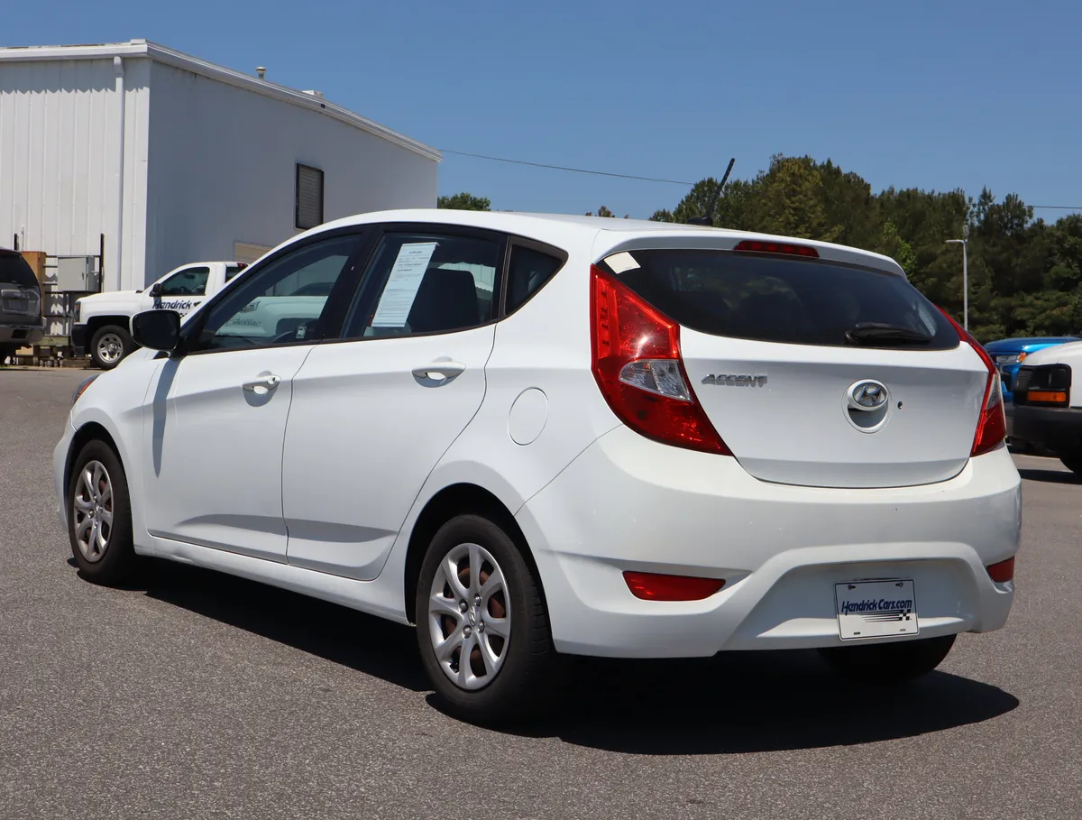 2014 Hyundai Accent GS thumbnail 6