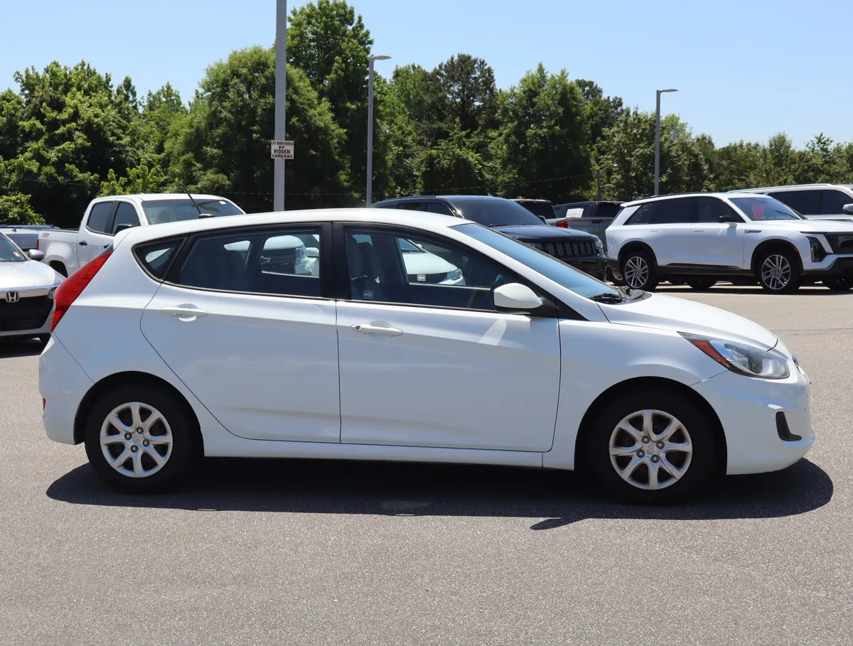 2014 Hyundai Accent GS thumbnail 9