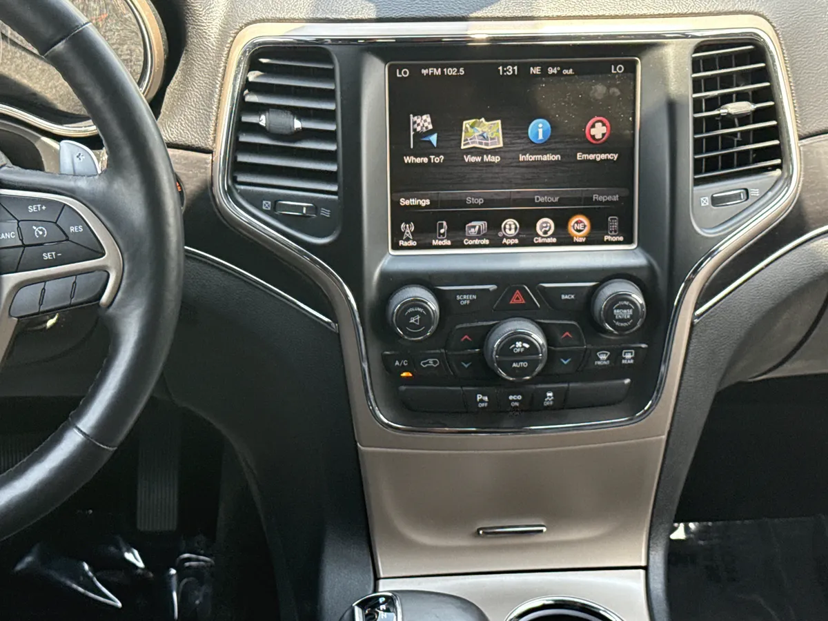 2014 Jeep Grand Cherokee Limited thumbnail 29
