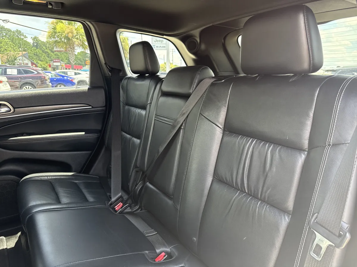 2014 Jeep Grand Cherokee Limited thumbnail 30