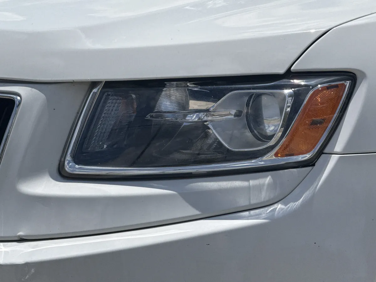 2014 Jeep Grand Cherokee Limited thumbnail 5
