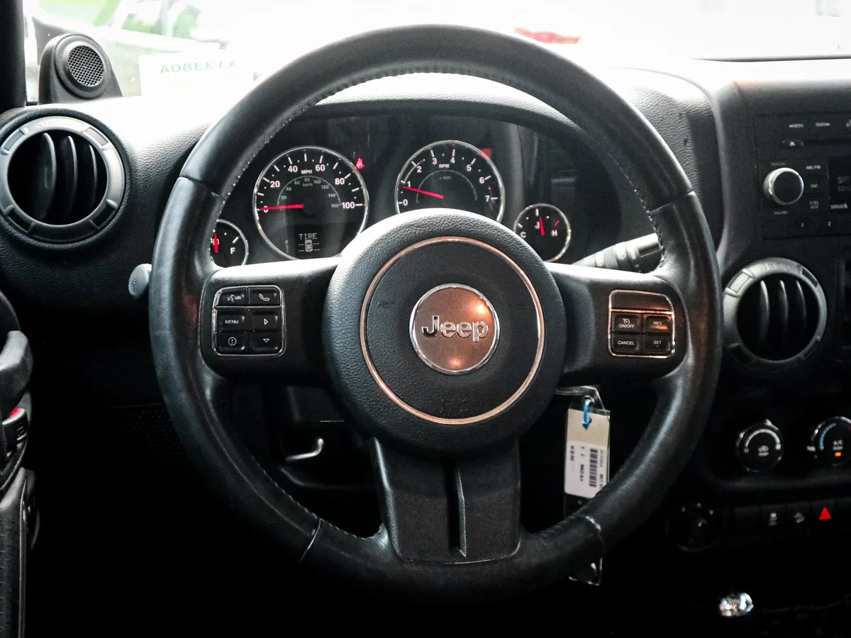 2014 Jeep Wrangler Unlimited Sport thumbnail 5