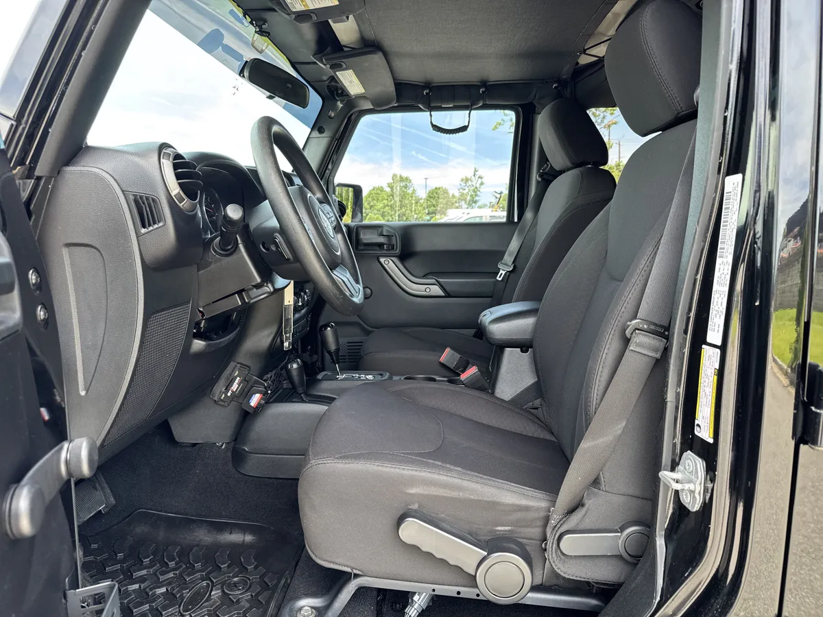 2014 Jeep Wrangler Unlimited Sport thumbnail 14