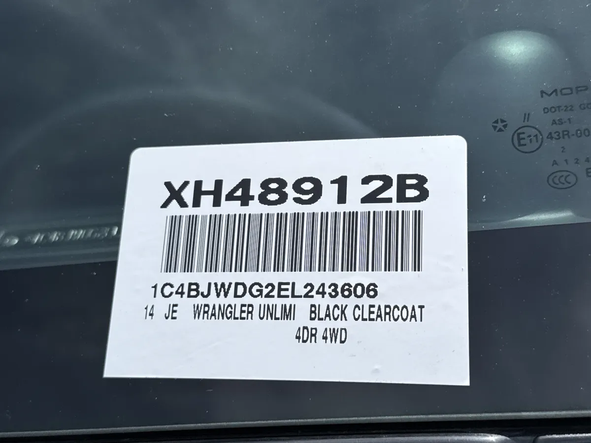 2014 Jeep Wrangler Unlimited Sport thumbnail 31