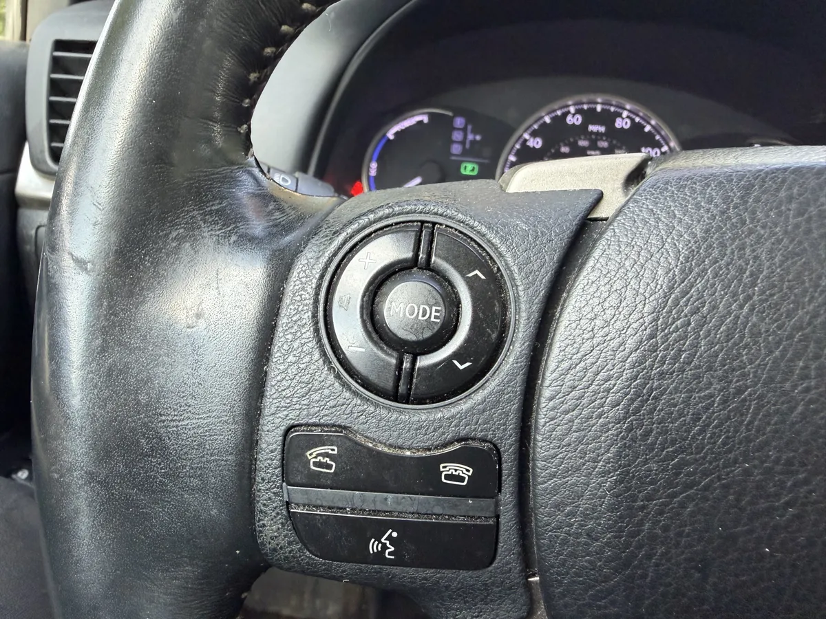 2014 Lexus CT 200h Hybrid Hybrid thumbnail 15