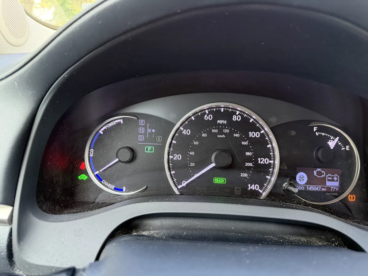 2014 Lexus CT 200h Hybrid Hybrid thumbnail 17