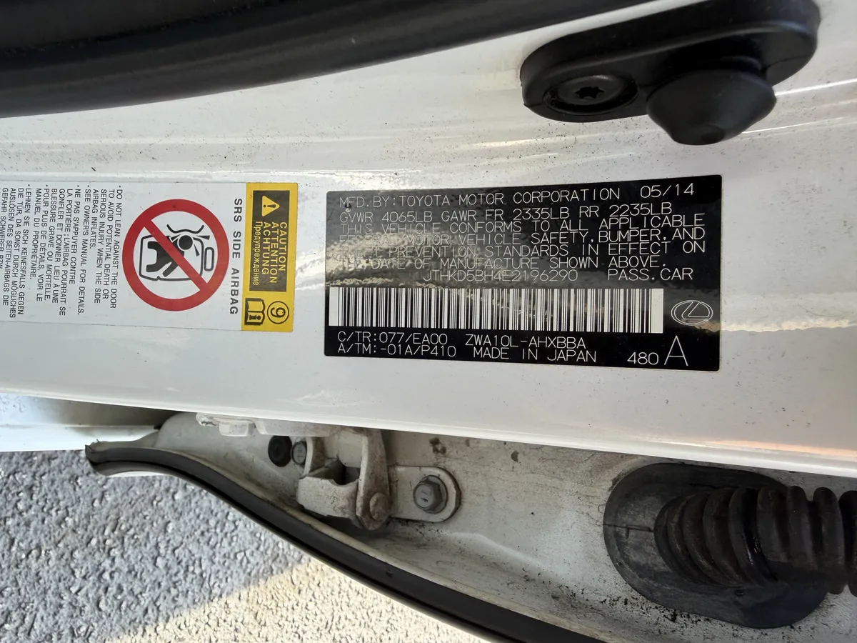 2014 Lexus CT 200h Hybrid Hybrid thumbnail 40
