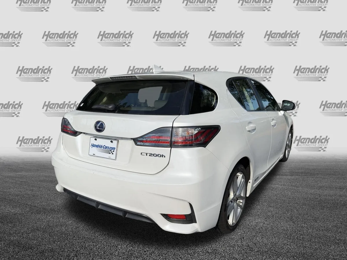 2014 Lexus CT 200h Hybrid Hybrid thumbnail 9