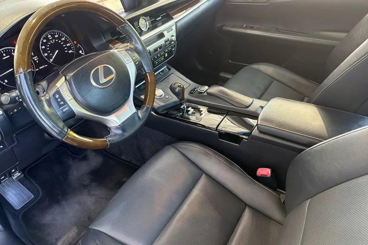 2014 Lexus ES 350 thumbnail 10