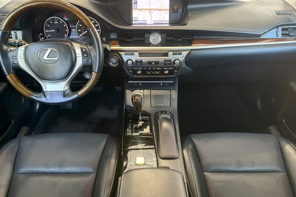 2014 Lexus ES 350 thumbnail 16