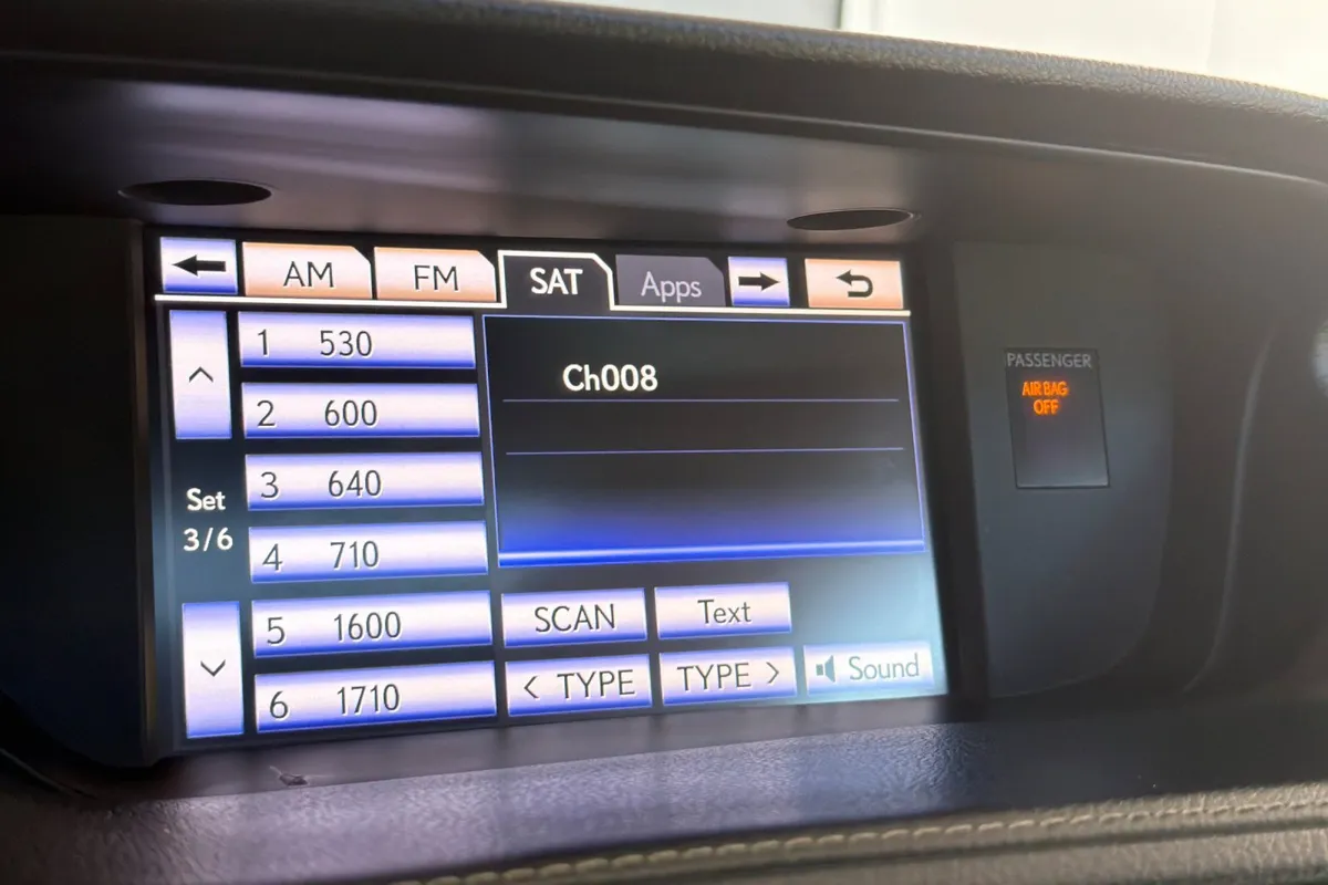2014 Lexus ES 350 thumbnail 22