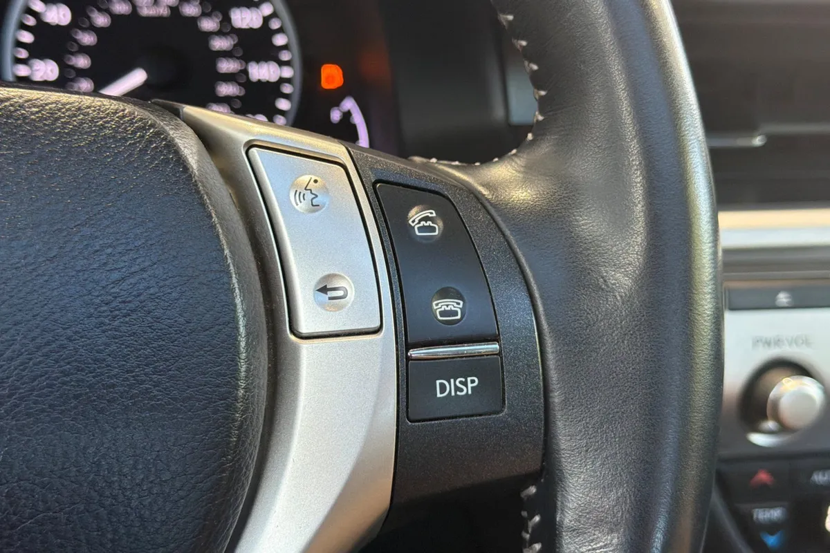 2014 Lexus ES 350 thumbnail 29