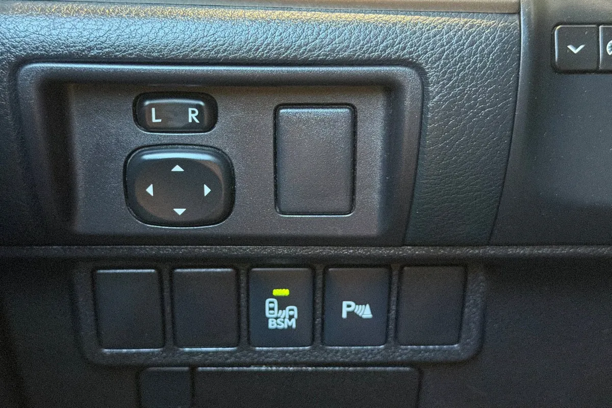 2014 Lexus ES 350 thumbnail 34