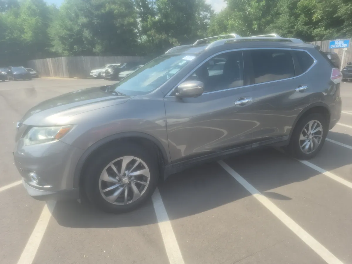 2014 Nissan Rogue SL thumbnail 2