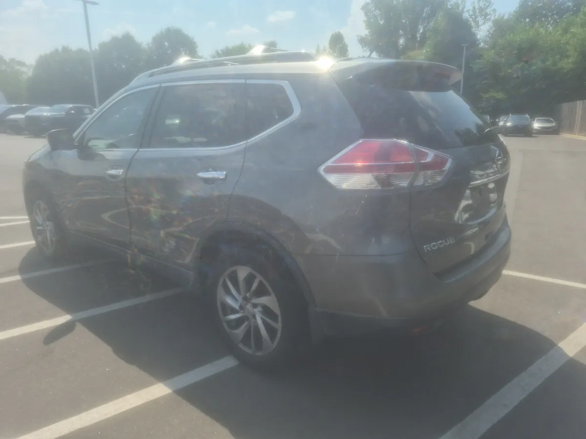 2014 Nissan Rogue SL thumbnail 5