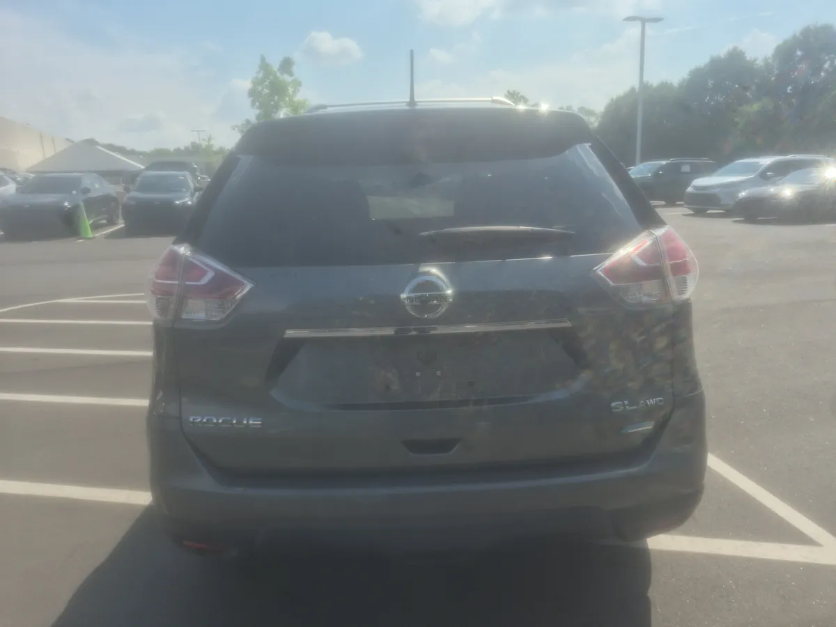 2014 Nissan Rogue SL thumbnail 6