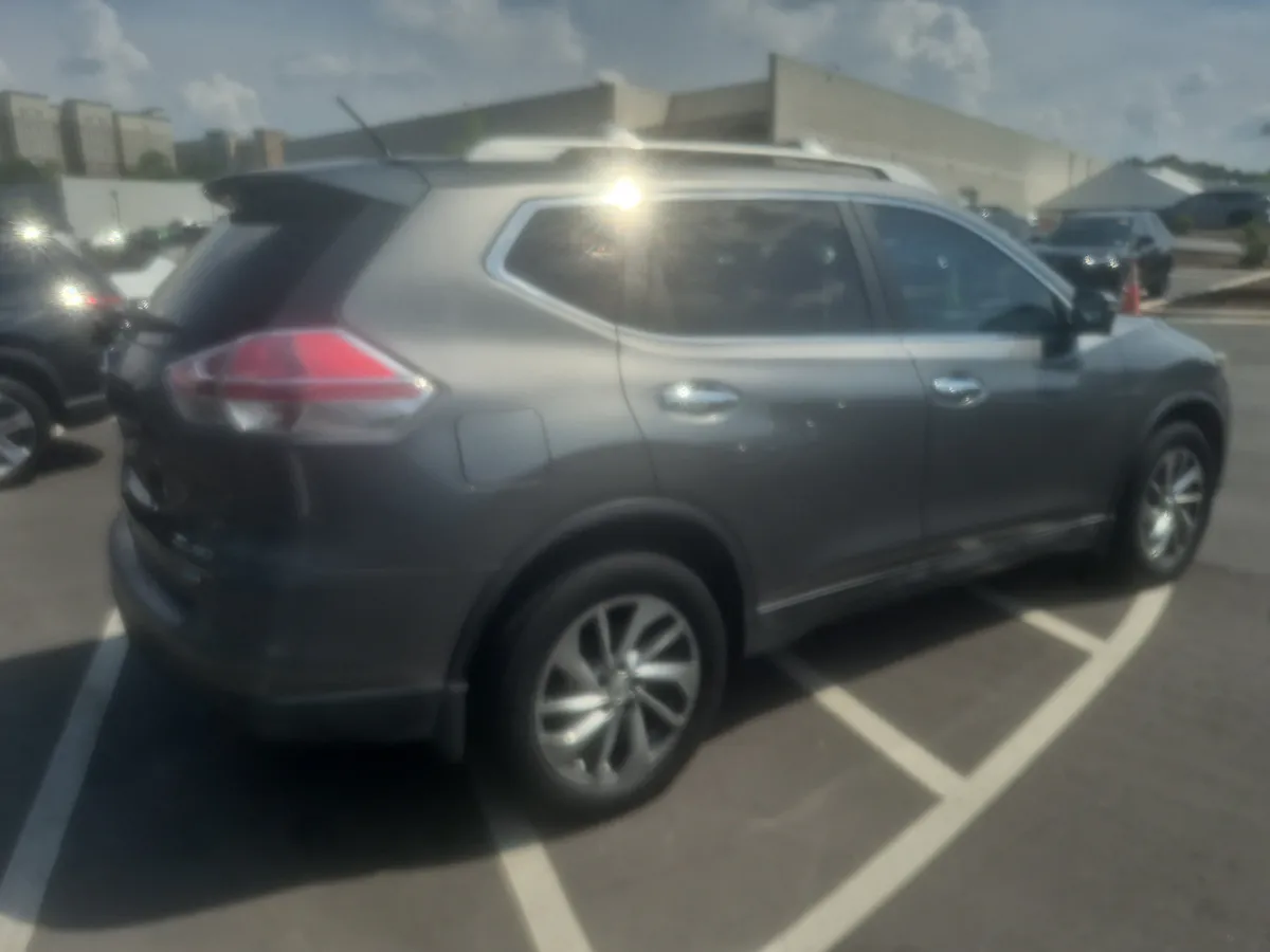 2014 Nissan Rogue SL thumbnail 7