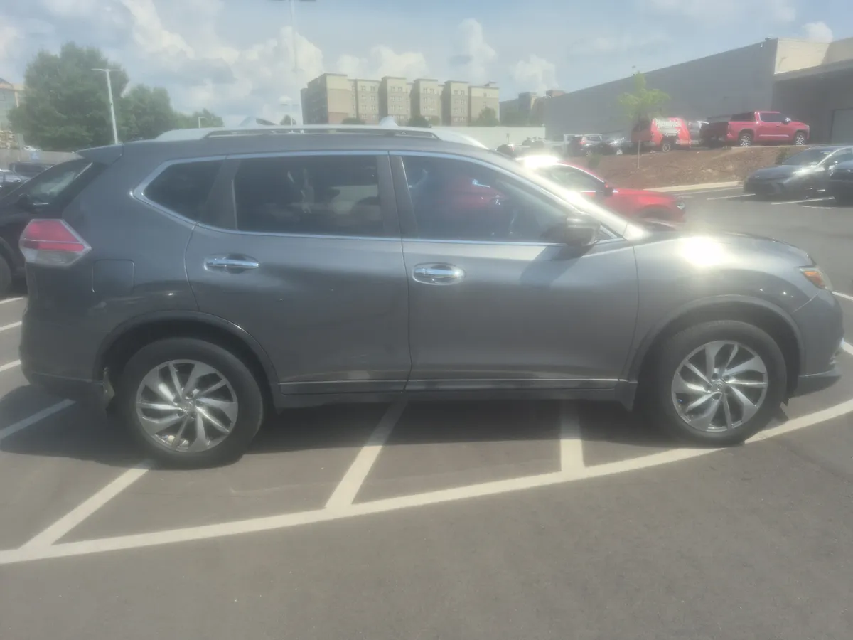 2014 Nissan Rogue SL thumbnail 8
