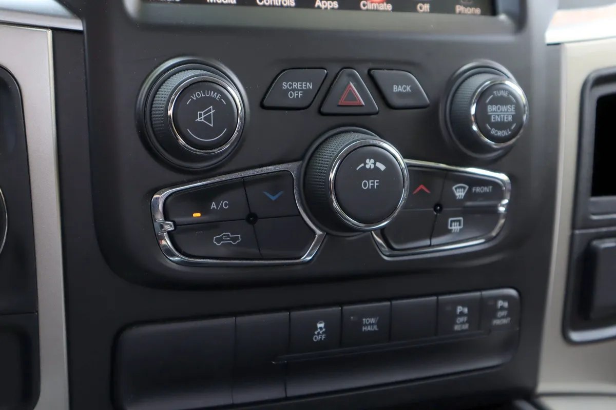 2014 Ram 1500 Big Horn thumbnail 15