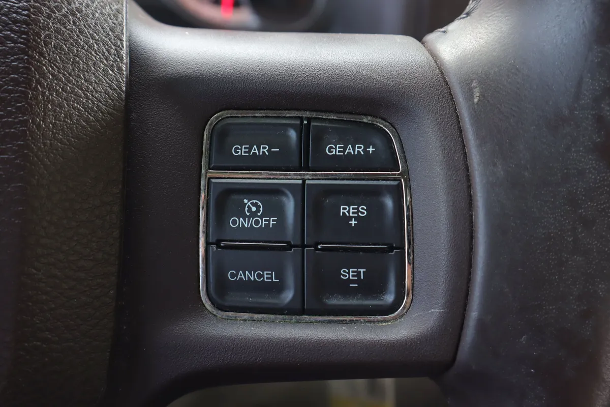 2014 Ram 1500 Big Horn thumbnail 18