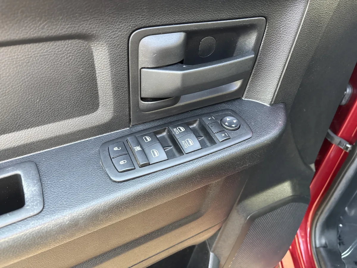 2014 Ram 1500 Tradesman thumbnail 15