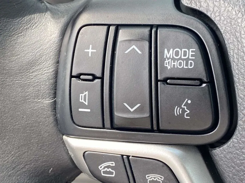 2014 Toyota Highlander Limited thumbnail 60