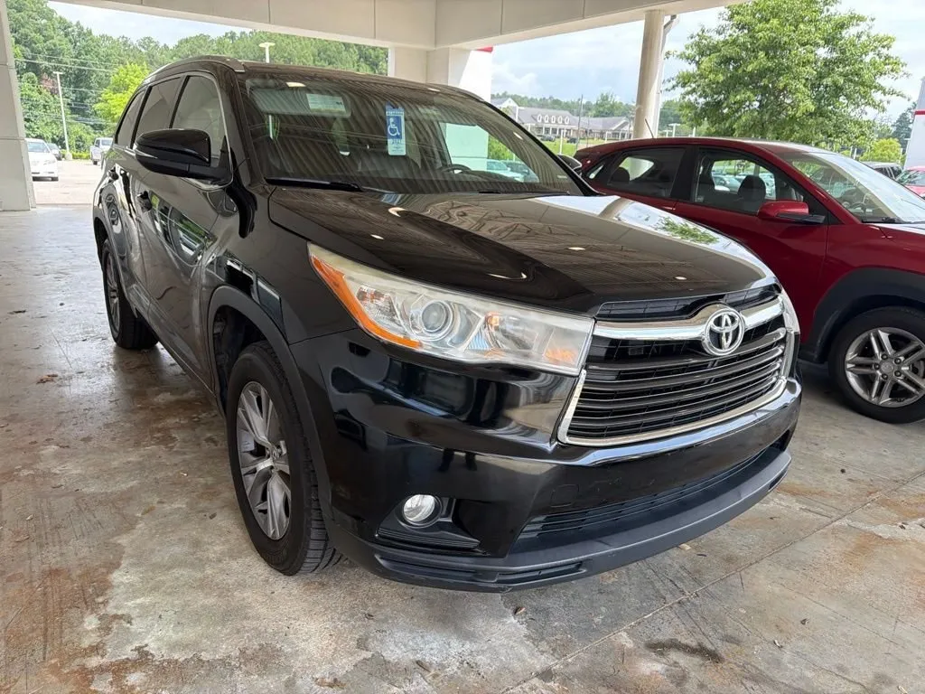 2014 Toyota Highlander XLE V6 thumbnail 4