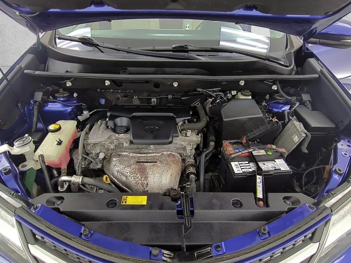 2014 Toyota RAV4 XLE thumbnail 27