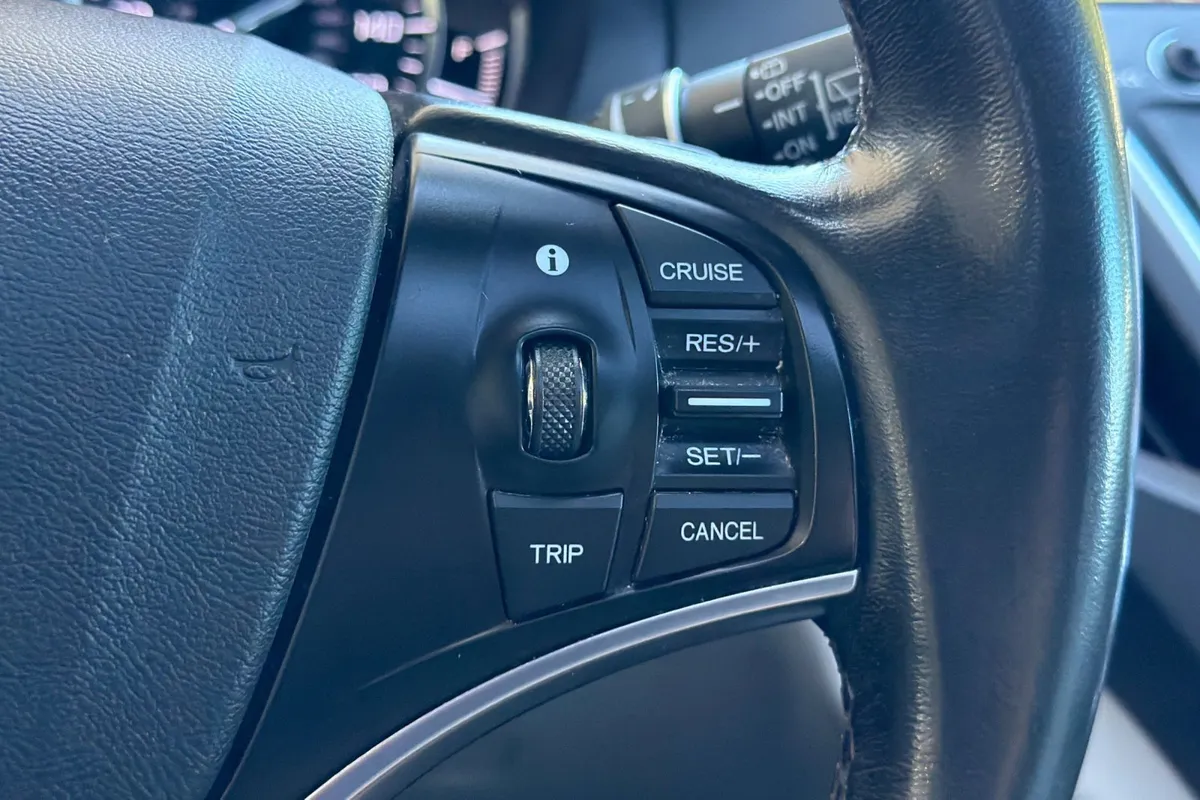2015 Acura MDX SH-AWD Tech Pkg thumbnail 30