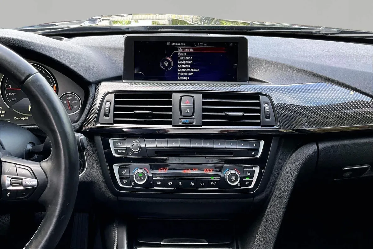 2015 BMW M3 Sedan thumbnail 7
