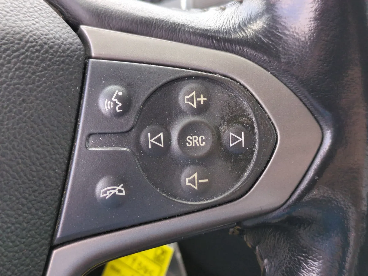2015 Chevrolet Colorado 2WD Z71 thumbnail 19