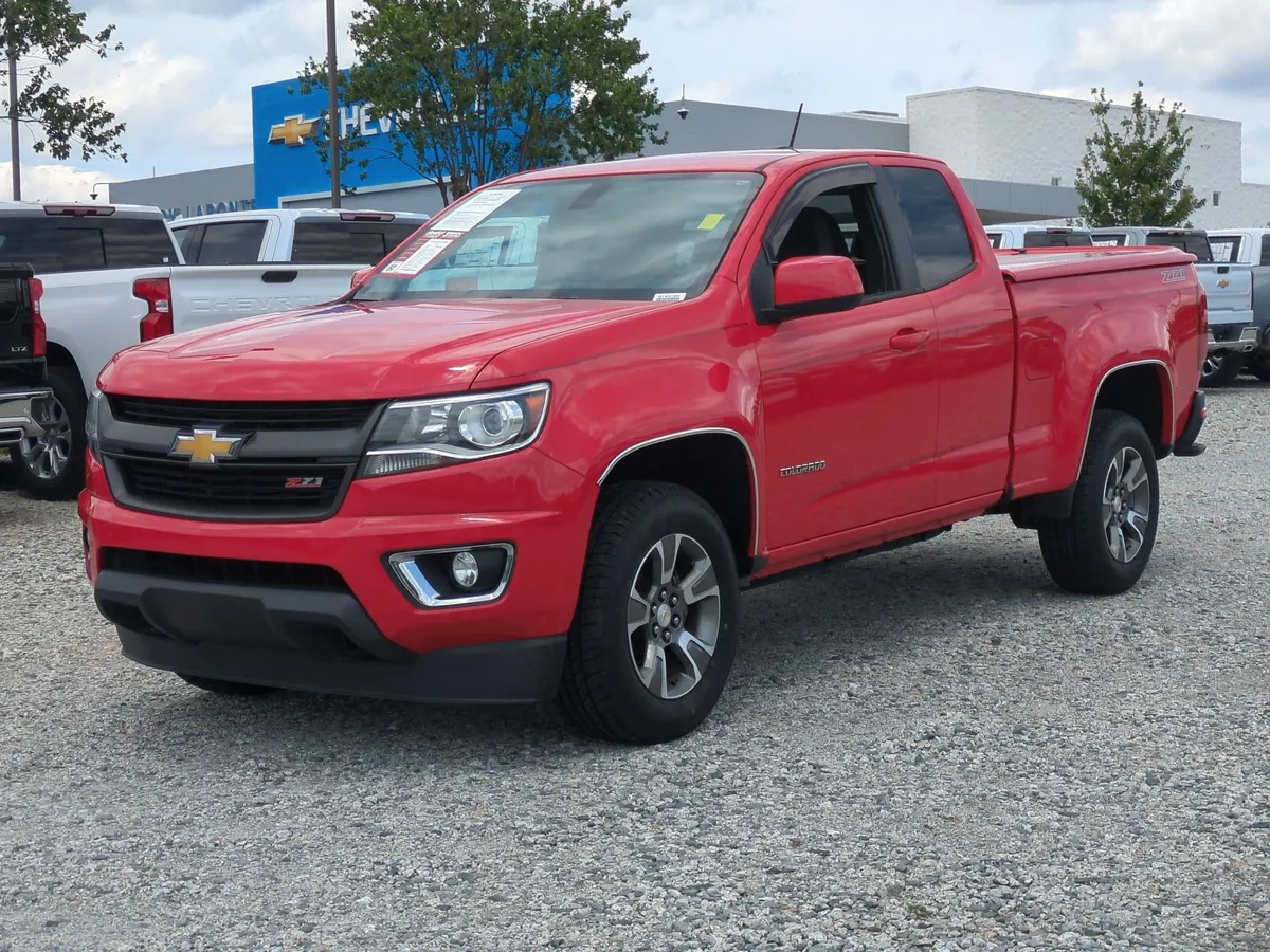 2015 Chevrolet Colorado 2WD Z71 thumbnail 4