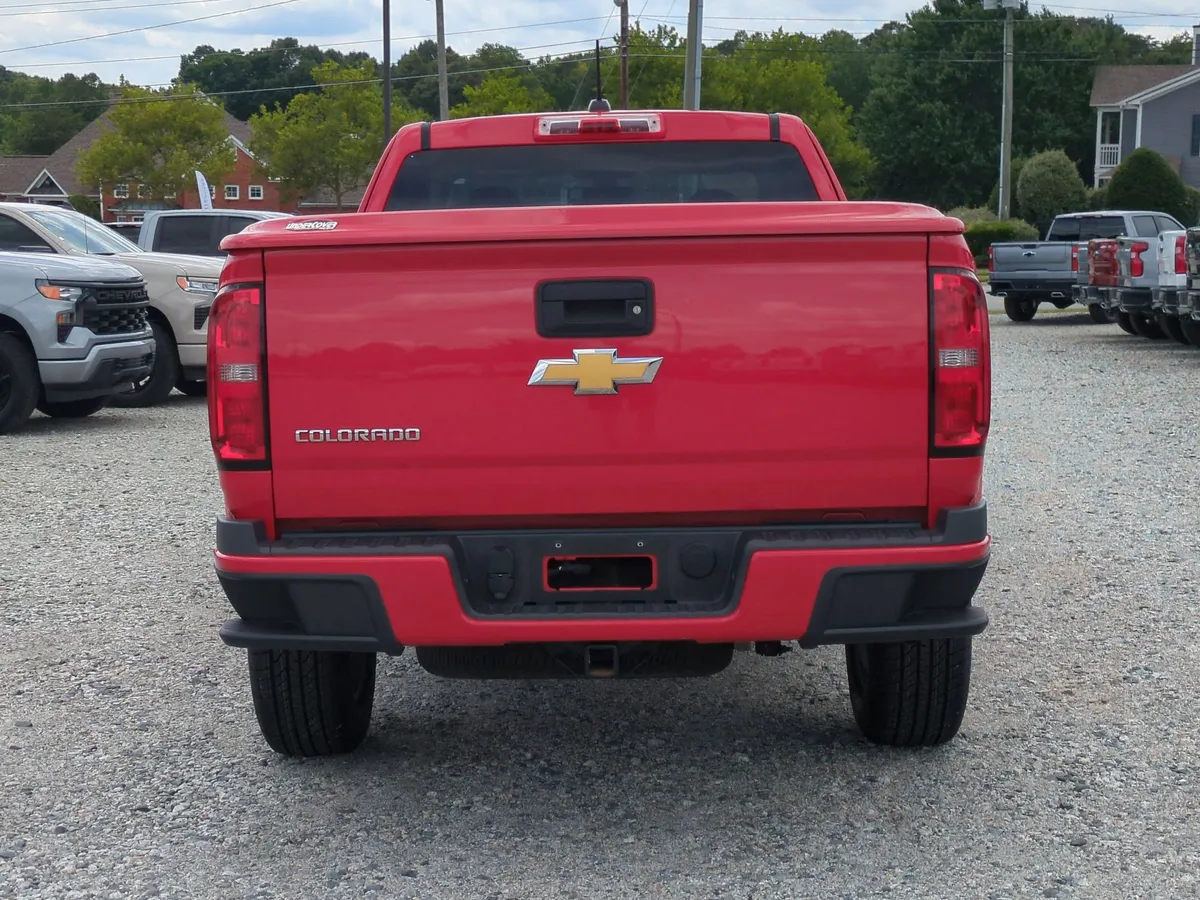 2015 Chevrolet Colorado 2WD Z71 thumbnail 8