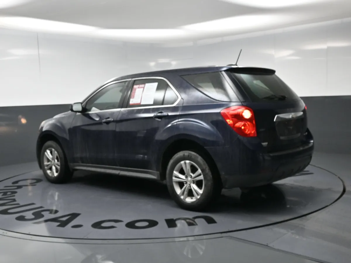 2015 Chevrolet Equinox LS thumbnail 6