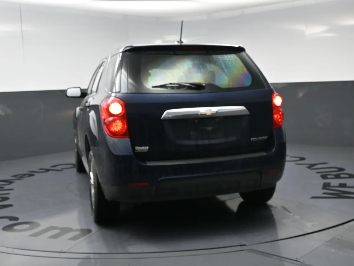 2015 Chevrolet Equinox LS thumbnail 7