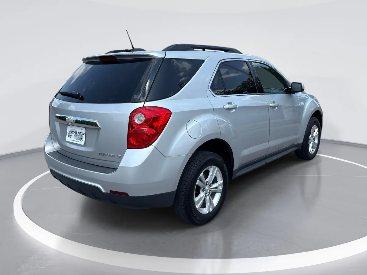 2015 Chevrolet Equinox LT thumbnail 7