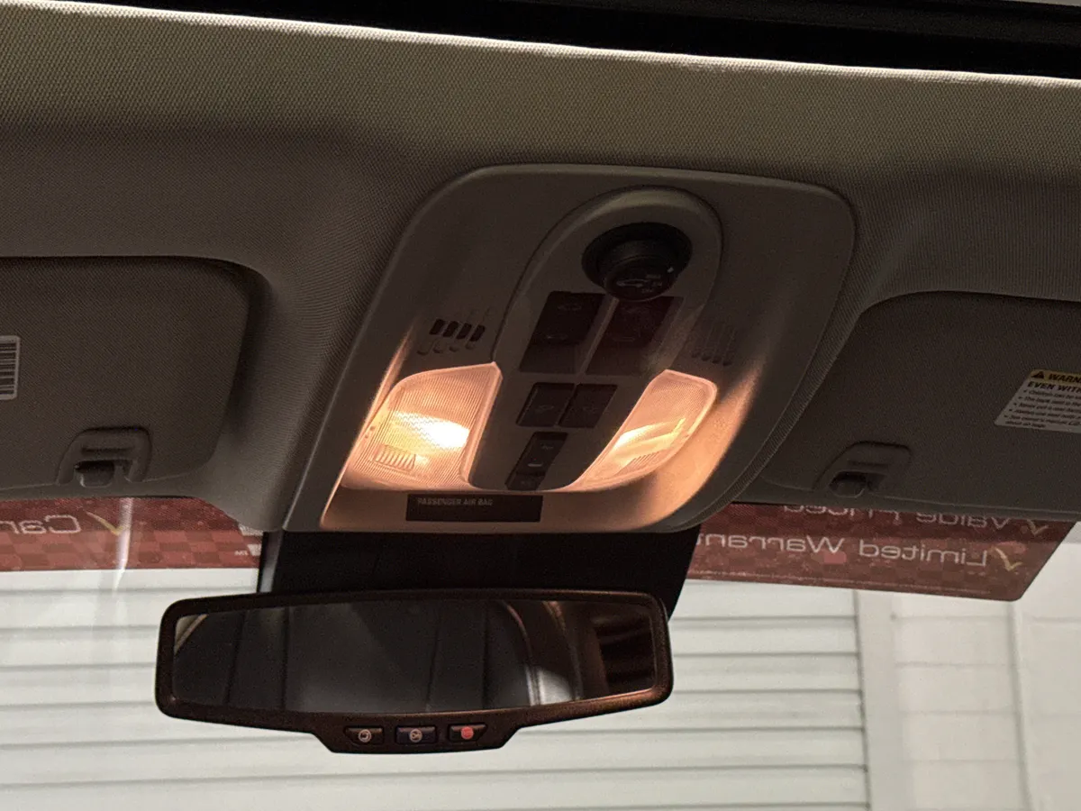 2015 Chevrolet Equinox LTZ thumbnail 18