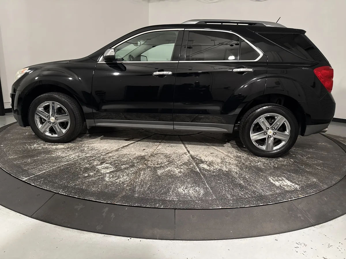 2015 Chevrolet Equinox LTZ thumbnail 6