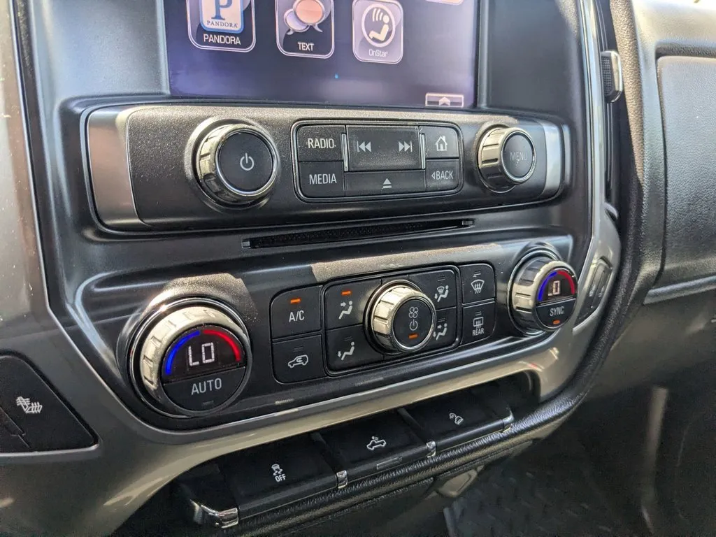 2015 Chevrolet Silverado 1500 LT thumbnail 17