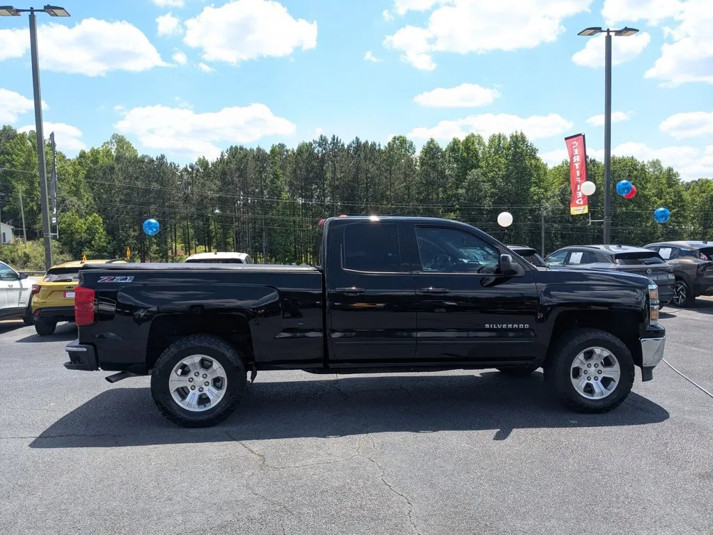 2015 Chevrolet Silverado 1500 LT thumbnail 4