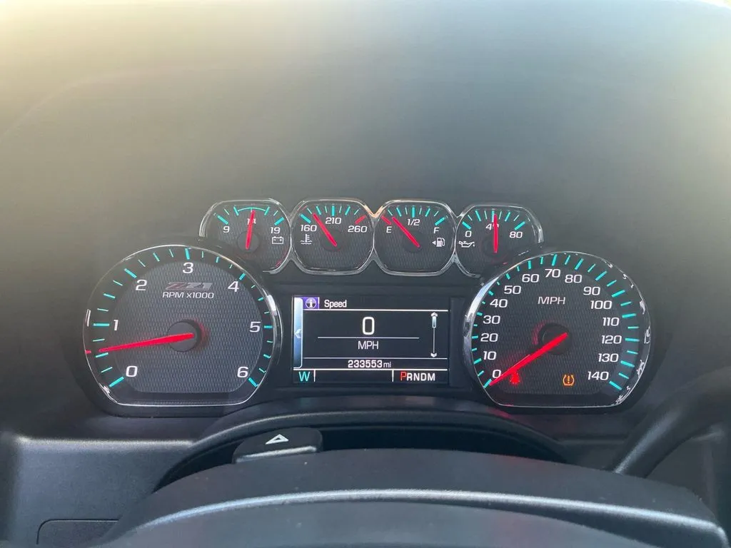 2015 Chevrolet Silverado 1500 LT thumbnail 19