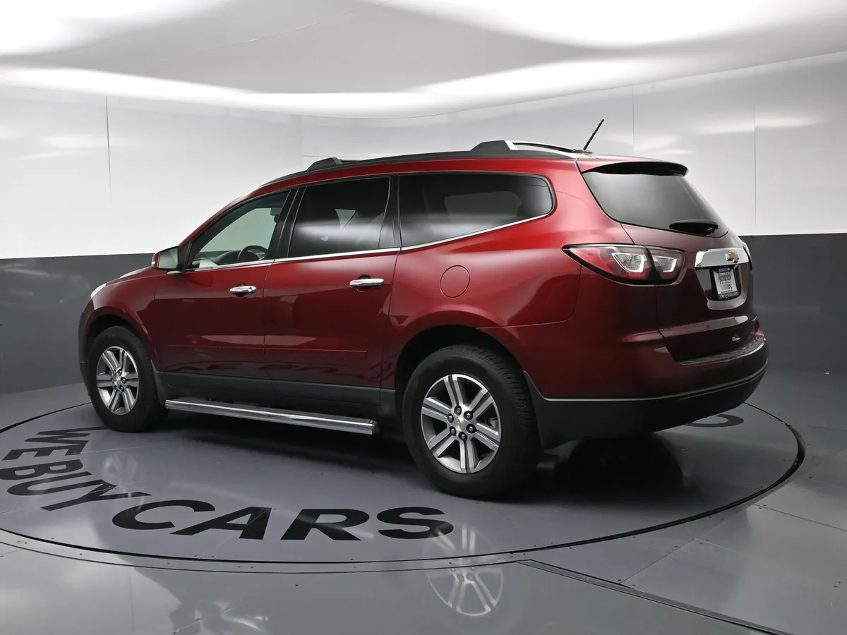 2015 Chevrolet Traverse LT thumbnail 18