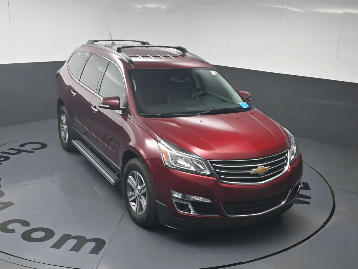 2015 Chevrolet Traverse LT thumbnail 21