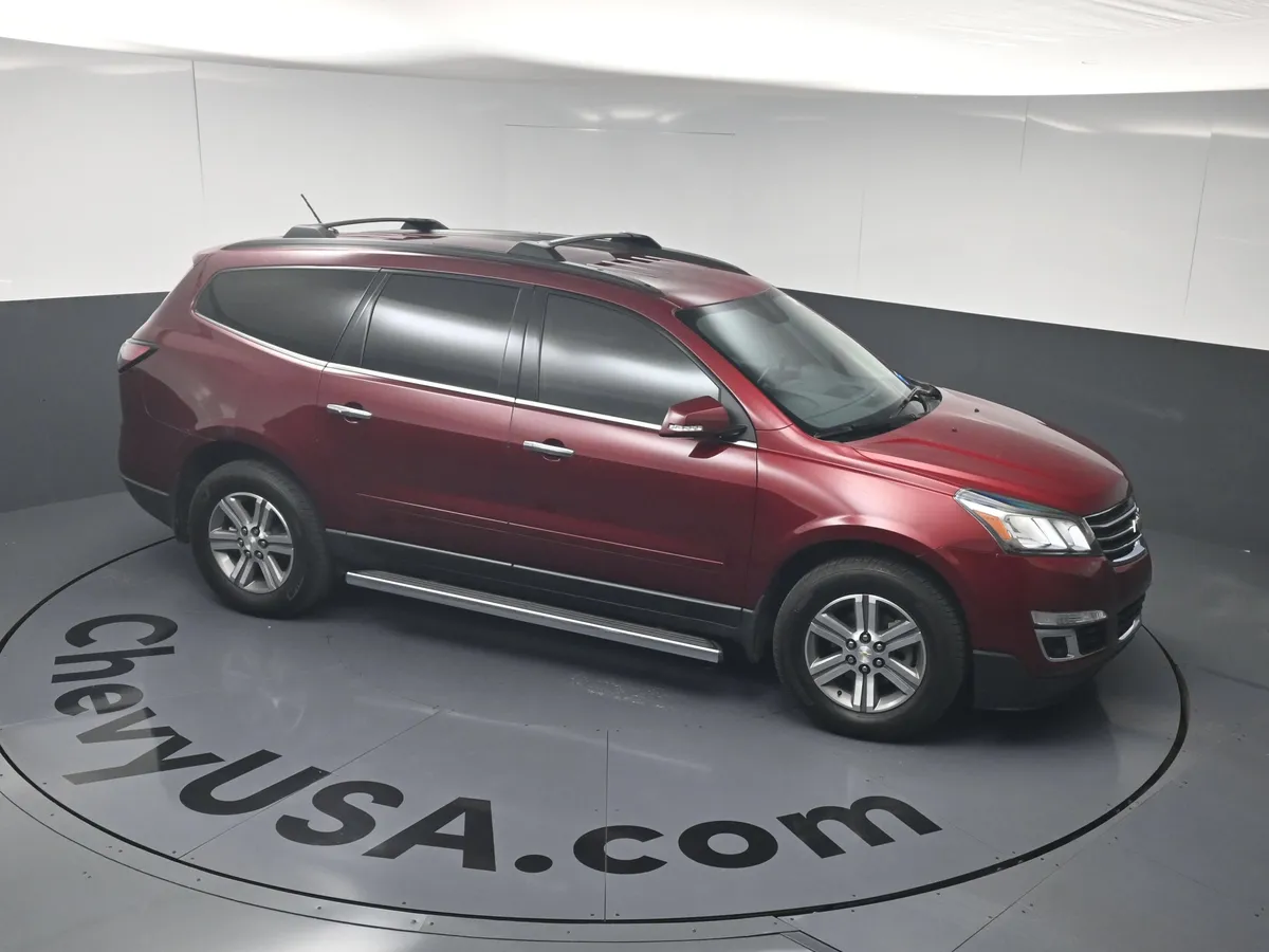 2015 Chevrolet Traverse LT thumbnail 22