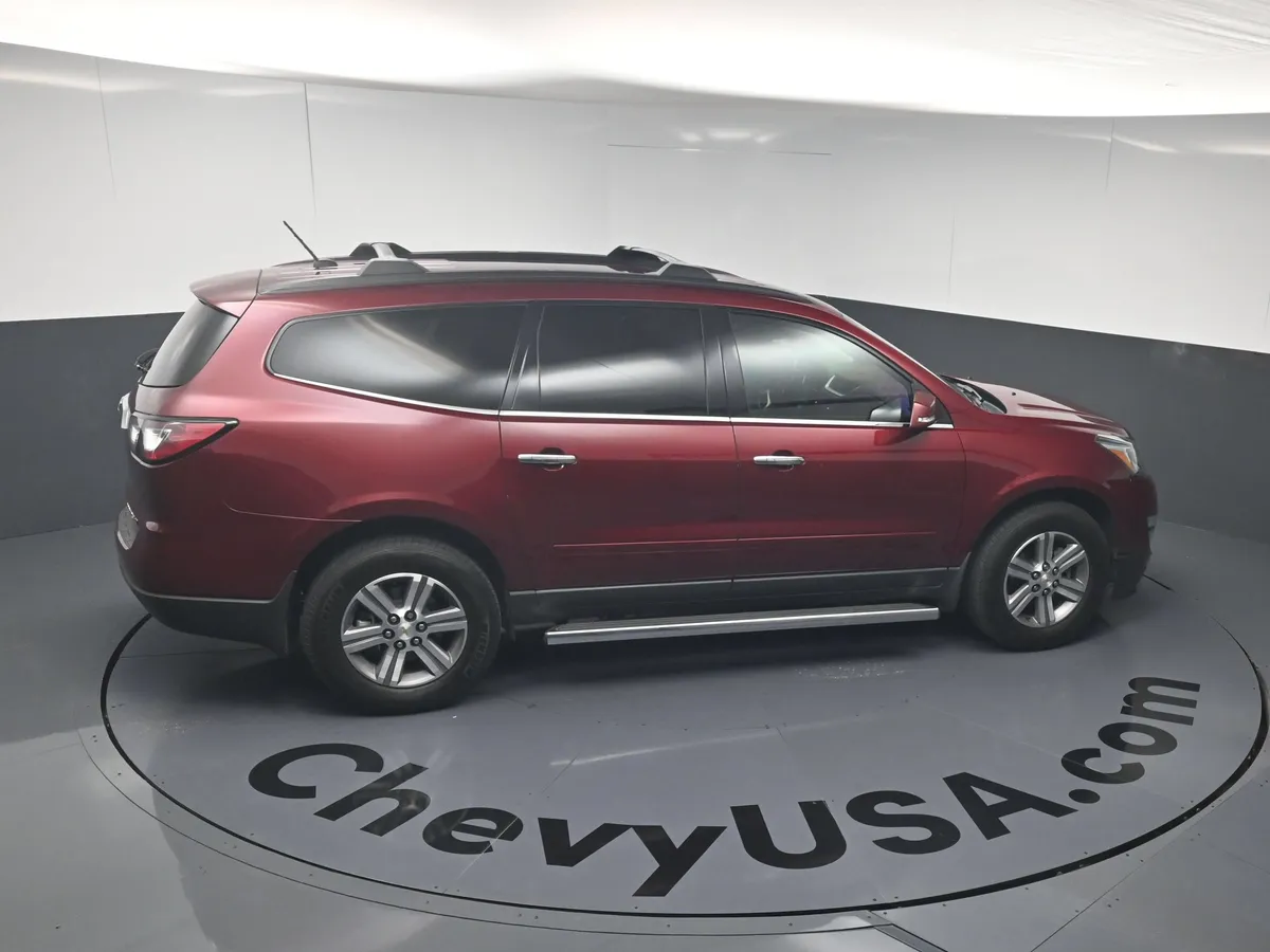 2015 Chevrolet Traverse LT thumbnail 23