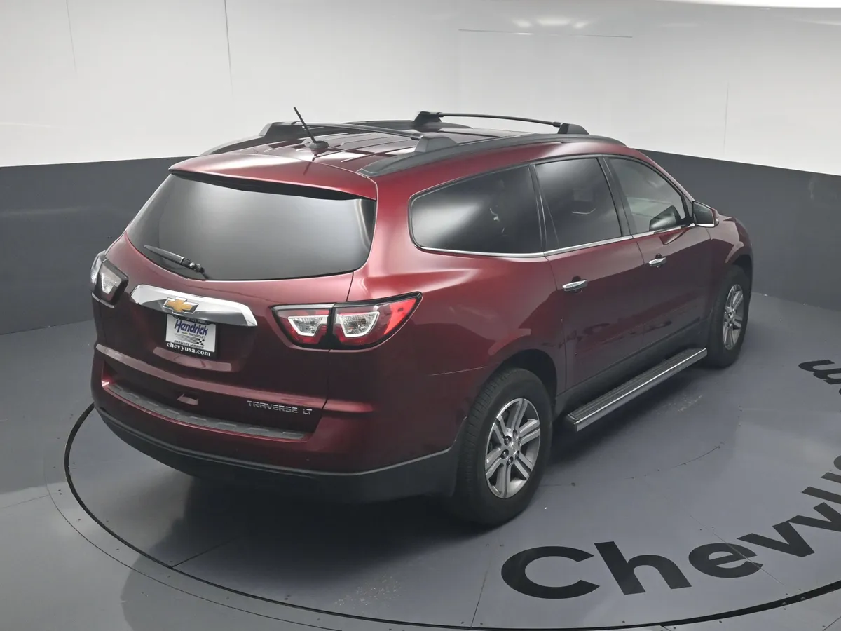 2015 Chevrolet Traverse LT thumbnail 24