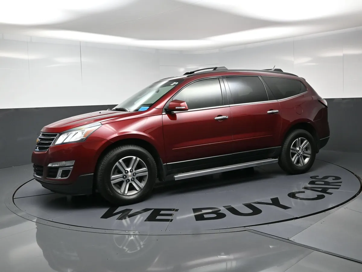 2015 Chevrolet Traverse LT thumbnail 5