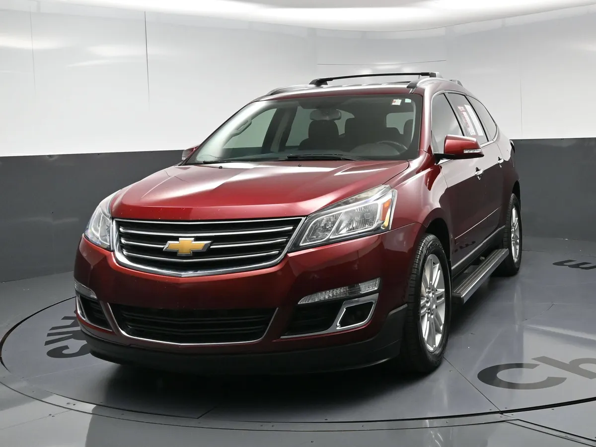 2015 Chevrolet Traverse LT thumbnail 10