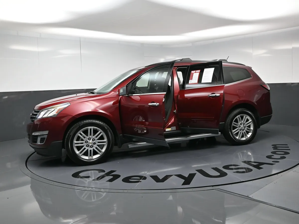 2015 Chevrolet Traverse LT thumbnail 20